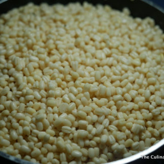 முழு உளுந்தம் பருப்பு